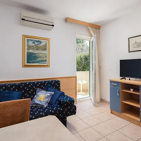 Sunny Central Apartments דירה *