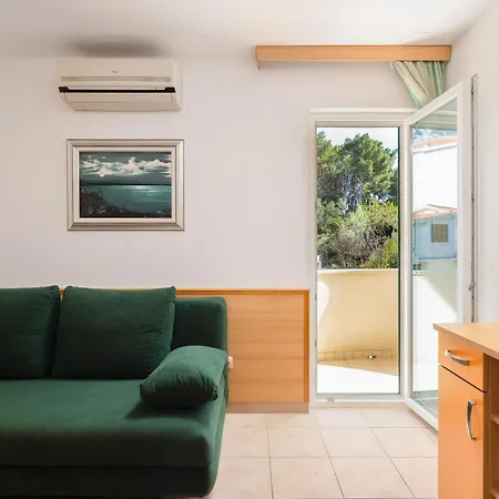 Sunny Central Apartments מאקרסקה