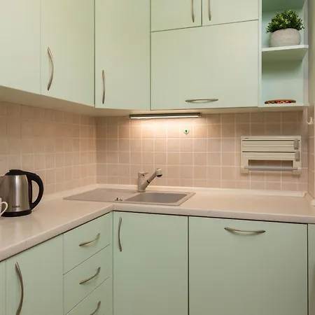 Sunny Central Apartments *