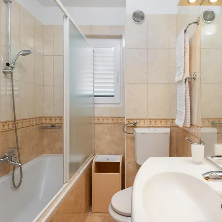 Sunny Central Apartments * מאקרסקה