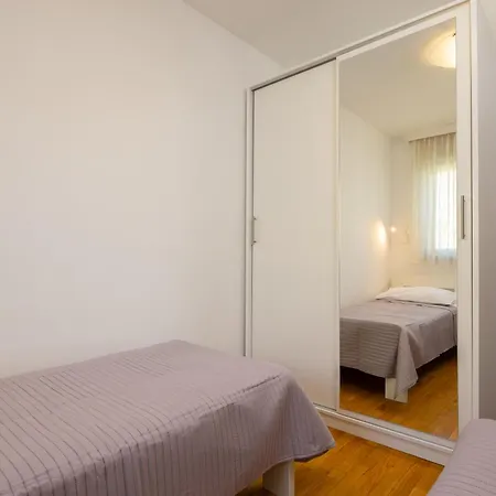 Sunny Central Apartments דירה מאקרסקה